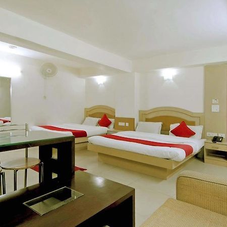 Hotel Durga International Nueva Delhi Exterior foto