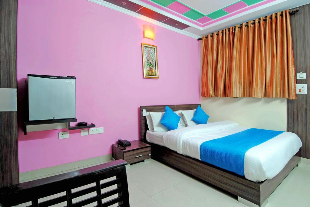 Hotel Durga International Nueva Delhi Habitación foto