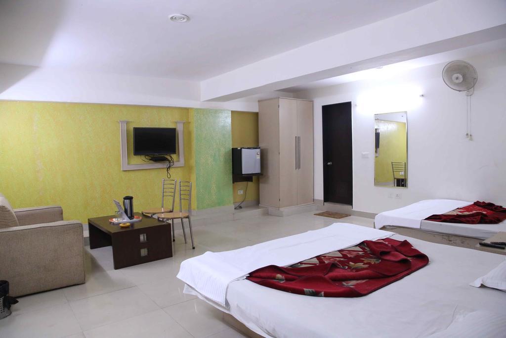 Hotel Durga International Nueva Delhi Habitación foto
