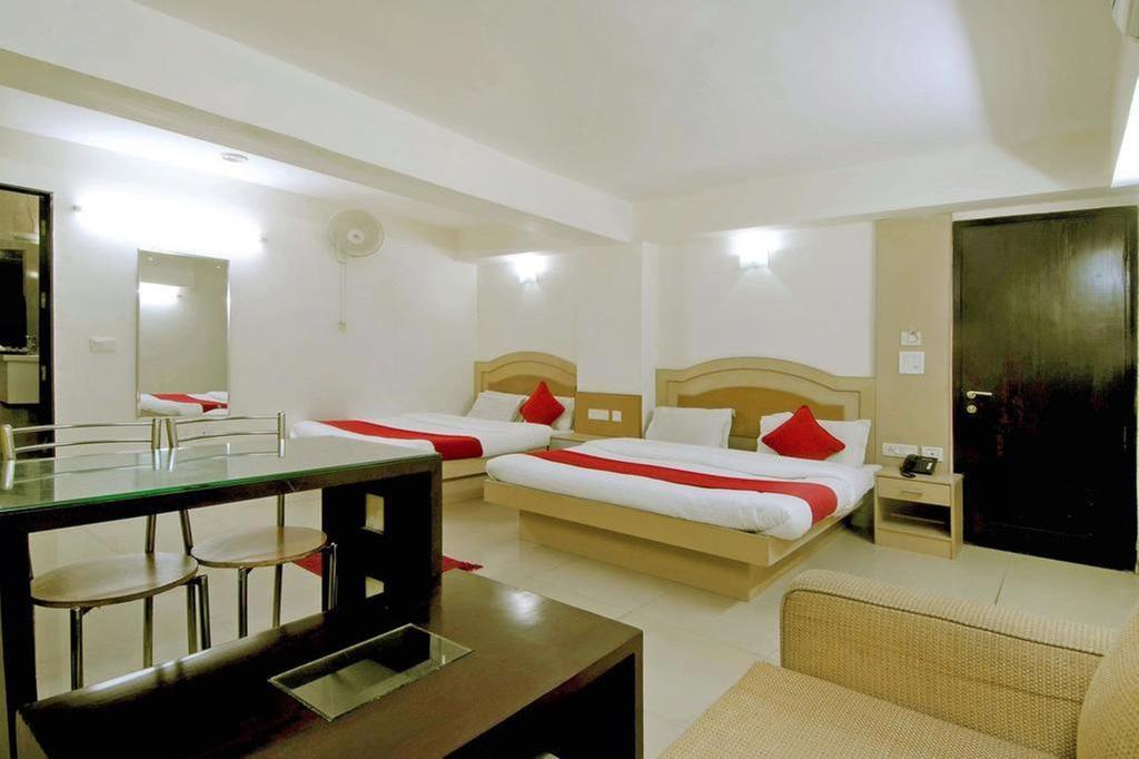 Hotel Durga International Nueva Delhi Exterior foto